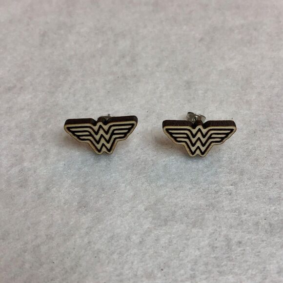 Wonder Woman Logo Wood Stud Earrings - Picture 3 of 3